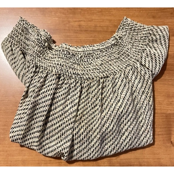 Theory 100% Silk Sheer Tunic Women's Shirt Size P Hajar Off-the-Shoulder Smocked - Picture 8 of 8